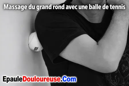 Automassage du grand rond avec une balle